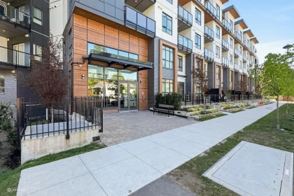 318 13968 Laurel Drive, Surrey, BC, Surrey — Apartment/Condo for sale