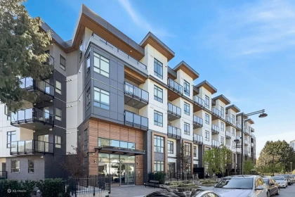 318 13968 Laurel Drive, Surrey, BC, Surrey — Apartment/Condo for sale