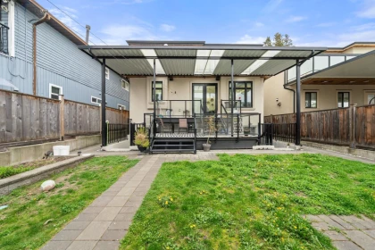 Hot Tub / Spa Photo of 416 E 63rd Avenue, Vancouver, BC