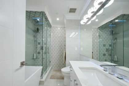 Swimming Pool Photo of 416 E 63rd Avenue, Vancouver, BC