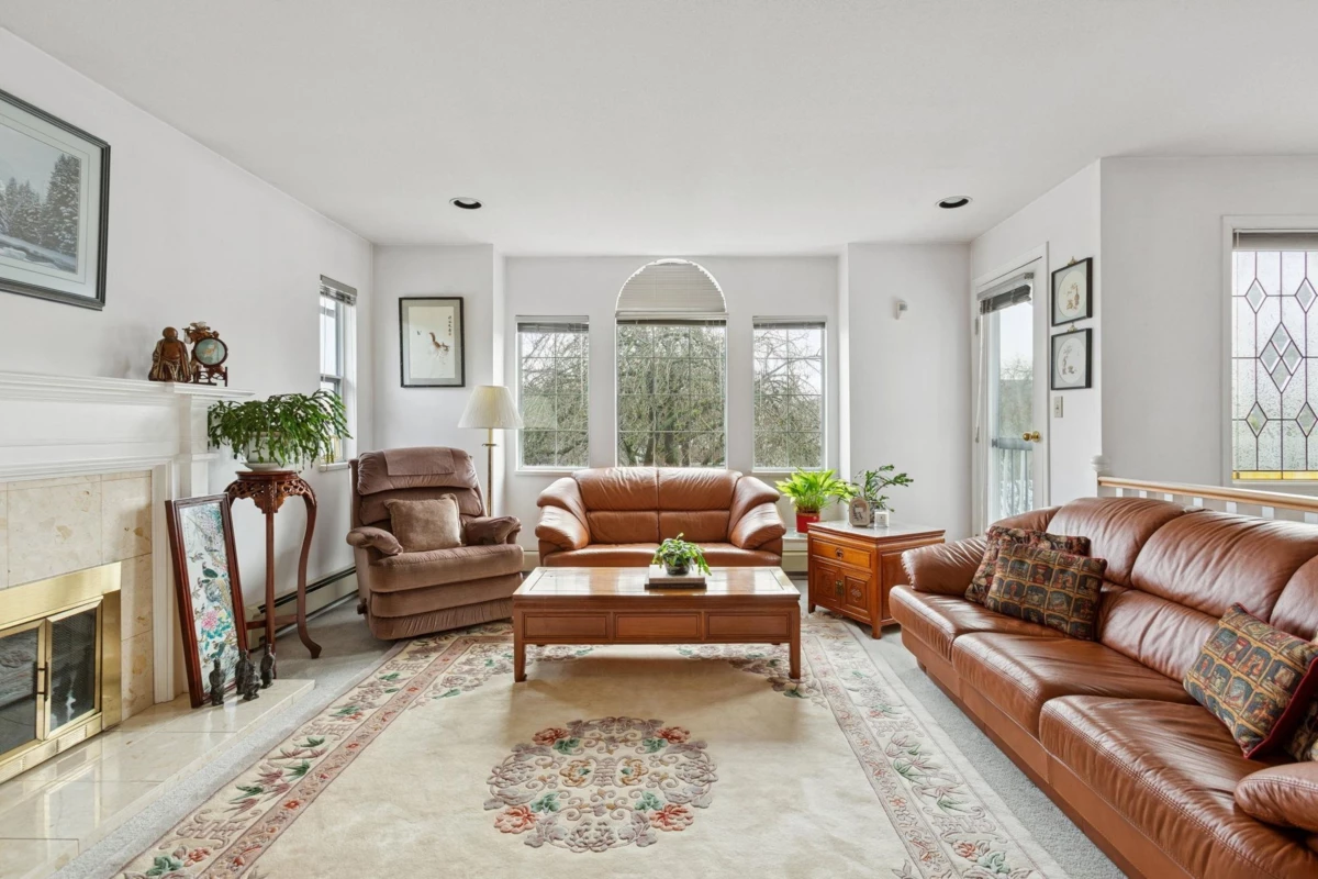Family Room Photo of 729 W 62nd Avenue, Vancouver, BC