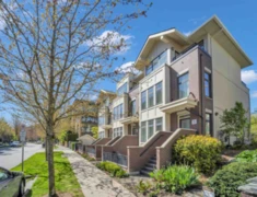 2 5879 Gray Avenue, Vancouver, BC