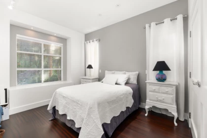 Basement Recreation Room Photo of 15461 18th Avenue, Surrey, BC