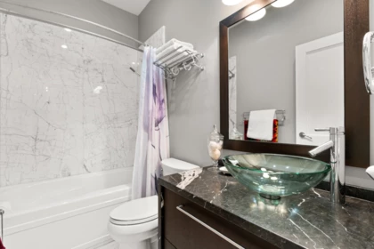 Hallway Photo of 15461 18th Avenue, Surrey, BC