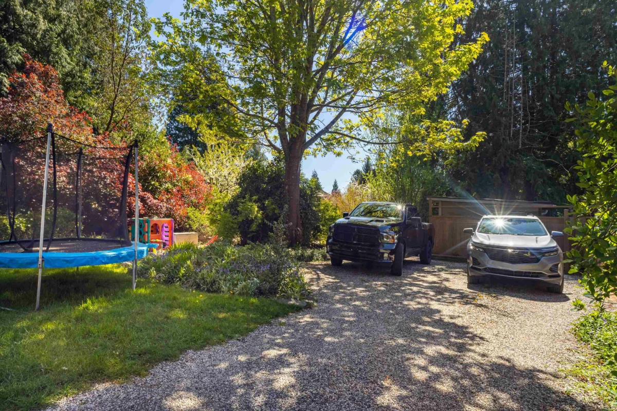Living Room Photo of 6473 Norwest Bay Road, Sechelt, BC