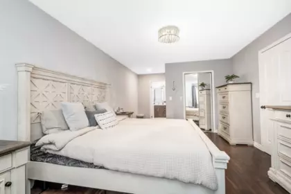 Entry Foyer Photo of 20552 96a Avenue, Langley, BC