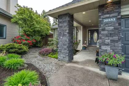 20552 96a Avenue, Langley, BC, Langley — Single Family Residence for sale