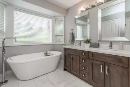 Hallway Photo of 20552 96a Avenue, Langley, BC