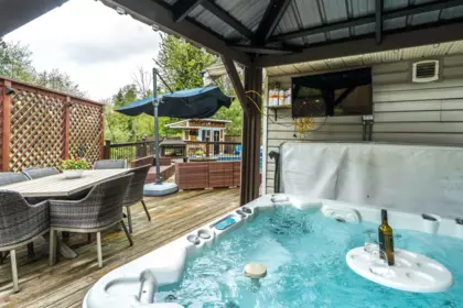 Hot Tub / Spa Photo of 20552 96a Avenue, Langley, BC