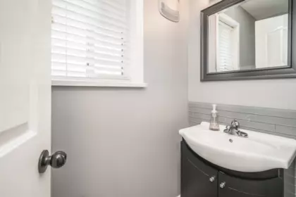 Powder Room Photo of 20552 96a Avenue, Langley, BC