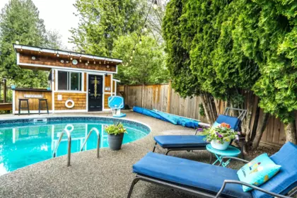 Swimming Pool Photo of 20552 96a Avenue, Langley, BC