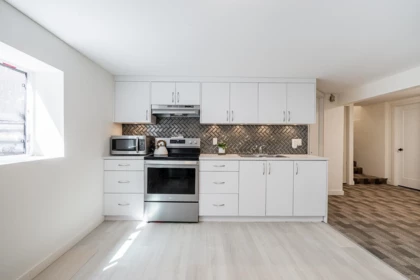 Swimming Pool Photo of 12923 14a Avenue, Surrey, BC