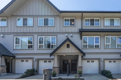 Front Yard Photo of 129 2501 161 A Street, Surrey, BC