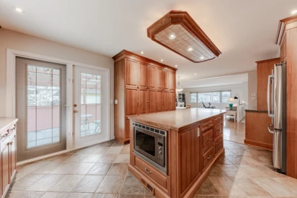 Kitchen Island Photo of 4260 Coldfall Road, Richmond, BC