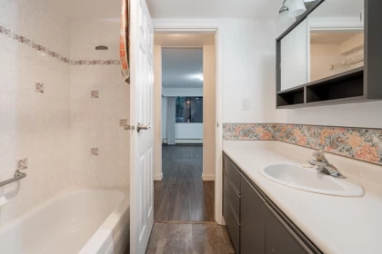 Powder Room Photo of 104 707 Hamilton Street, New Westminster, BC