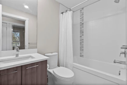 Walk-In Closet Photo of 213 4690 Hawk Lane, Tsawwassen, BC