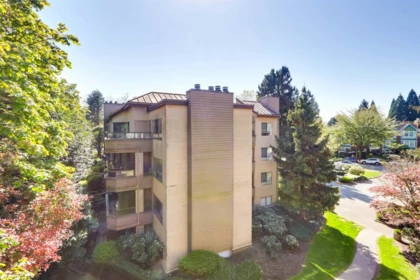 303 1690 Augusta Avenue, Burnaby, BC, Burnaby — Apartment/Condo for sale