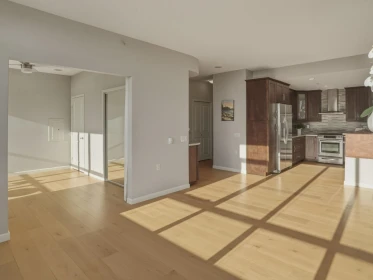 Entry Foyer Photo of 1201 120 W 16th Street, North Vancouver, BC