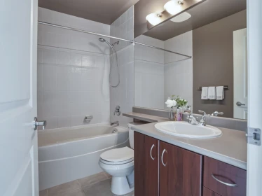 Laundry Room Photo of 1201 120 W 16th Street, North Vancouver, BC