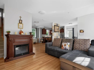 Pantry Photo of 2 15518 103a Avenue, Surrey, BC