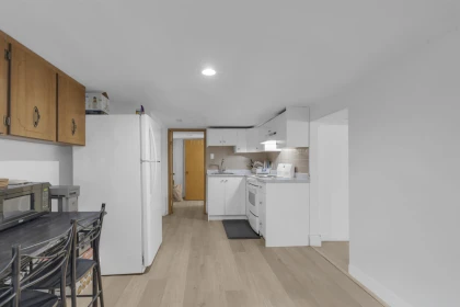Mudroom Photo of 10048 157 Street, Surrey, BC