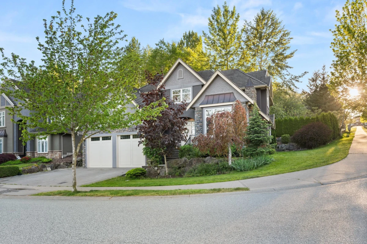 Living Room Photo of 35593 Jade Drive, Abbotsford, BC