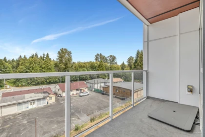 Powder Room Photo of 401 14225 103a Avenue, Surrey, BC