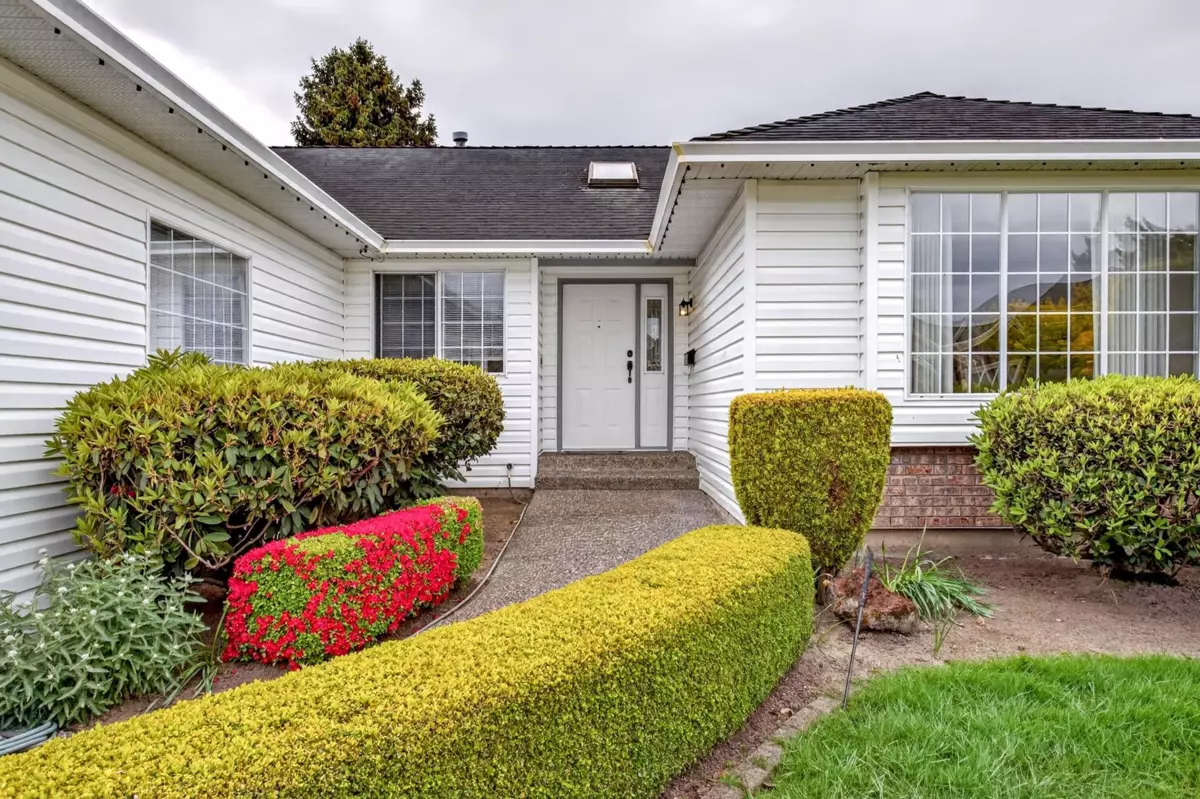 Family Room Photo of 15320 29th Avenue, Surrey, BC