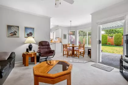 Basement Recreation Room Photo of 15320 29th Avenue, Surrey, BC