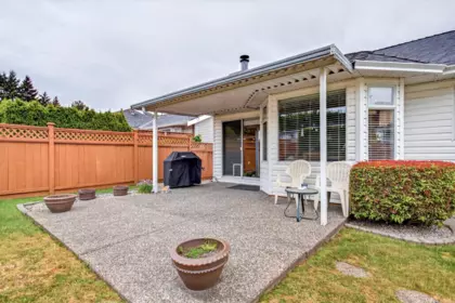 Garden / Landscaping Photo of 15320 29th Avenue, Surrey, BC