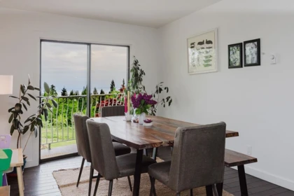 Breakfast Nook Photo of 1972 Ranch Road, Roberts Creek, BC