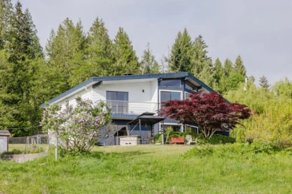 Community Amenities Photo (Clubhouse) of 1972 Ranch Road, Roberts Creek, BC
