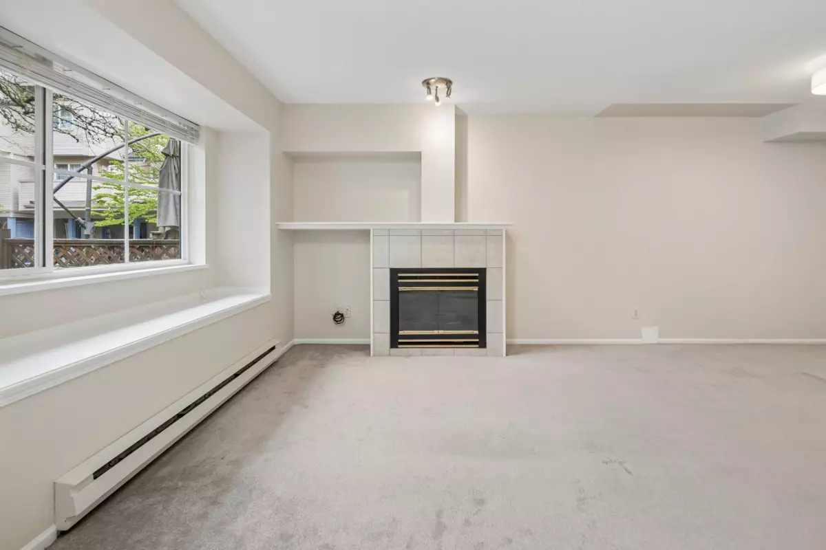 Dining Area Photo of 29 12449 191 Street, Pitt Meadows, BC