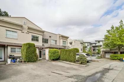 Swimming Pool Photo of 29 12449 191 Street, Pitt Meadows, BC