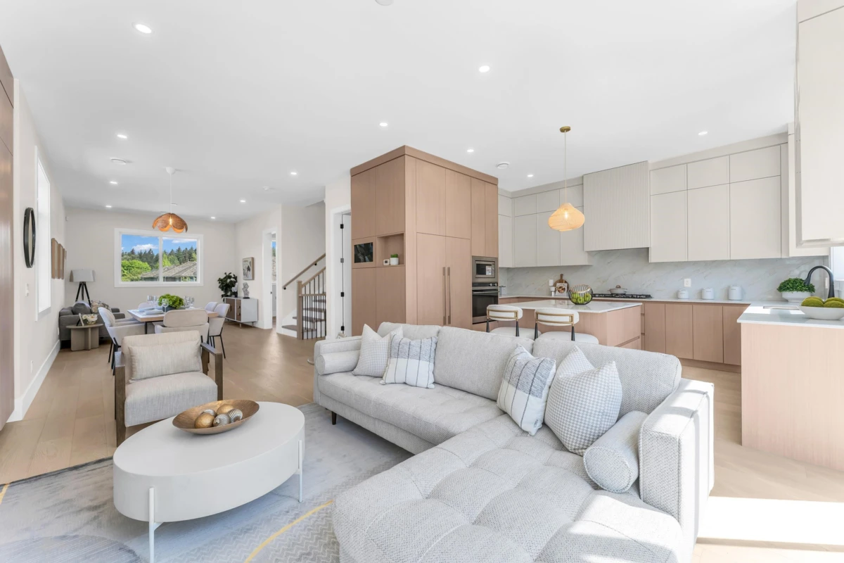 Dining Area Photo of 101 14388 17a Avenue, Surrey, BC