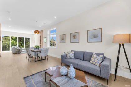 Basement Recreation Room Photo of 101 14388 17a Avenue, Surrey, BC