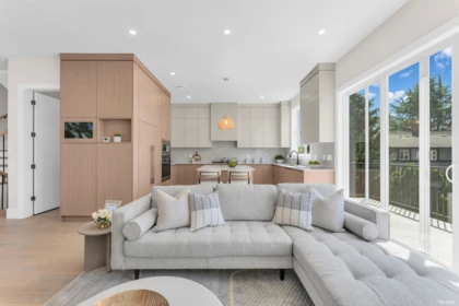 Kitchen Photo of 101 14388 17a Avenue, Surrey, BC