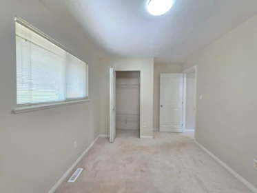 Hallway Photo of 33601 12 Avenue, Mission, BC
