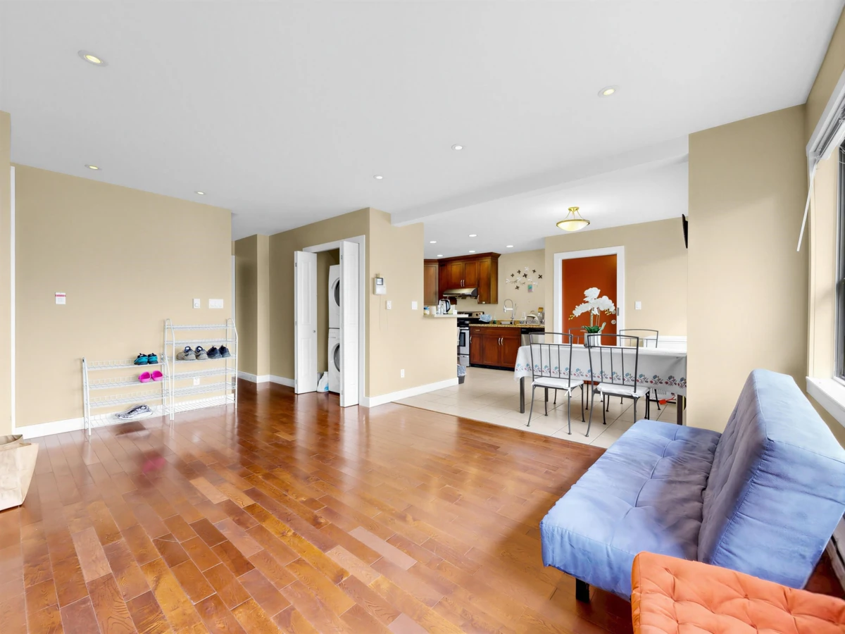 Family Room Photo of 3628 Dunbar Street, Vancouver, BC