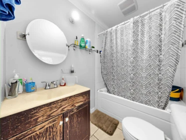 Hot Tub / Spa Photo of 3628 Dunbar Street, Vancouver, BC