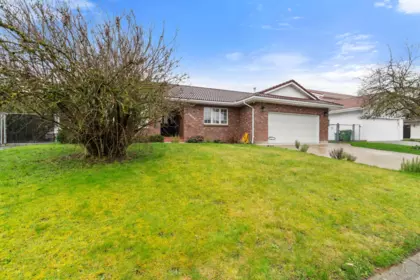 Garden / Landscaping Photo of 45578 Worthington Place, Chilliwack, BC