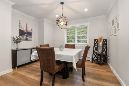 Kitchen Island Photo of 45578 Worthington Place, Chilliwack, BC