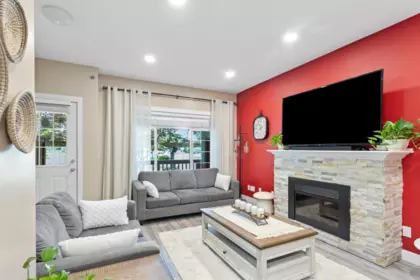 Kitchen Island Photo of 73 6852 193 Street, Surrey, BC