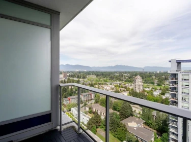 Mudroom Photo of 4701 13696 100 Avenue, Surrey, BC