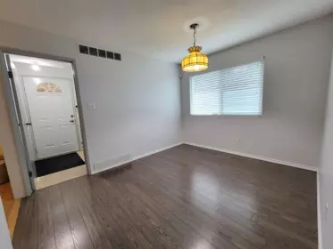 Breakfast Nook Photo of 14741 101a Avenue, Surrey, BC