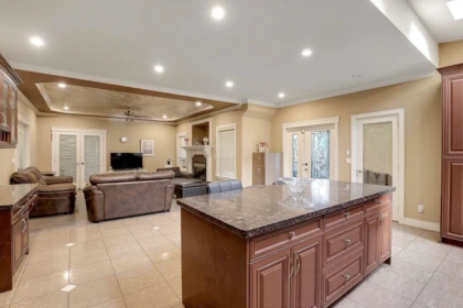 Guest Bathroom Photo of 14078 68 Avenue, Surrey, BC