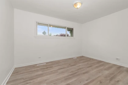 Basement Recreation Room Photo of 9716 Williams Street, Chilliwack, BC