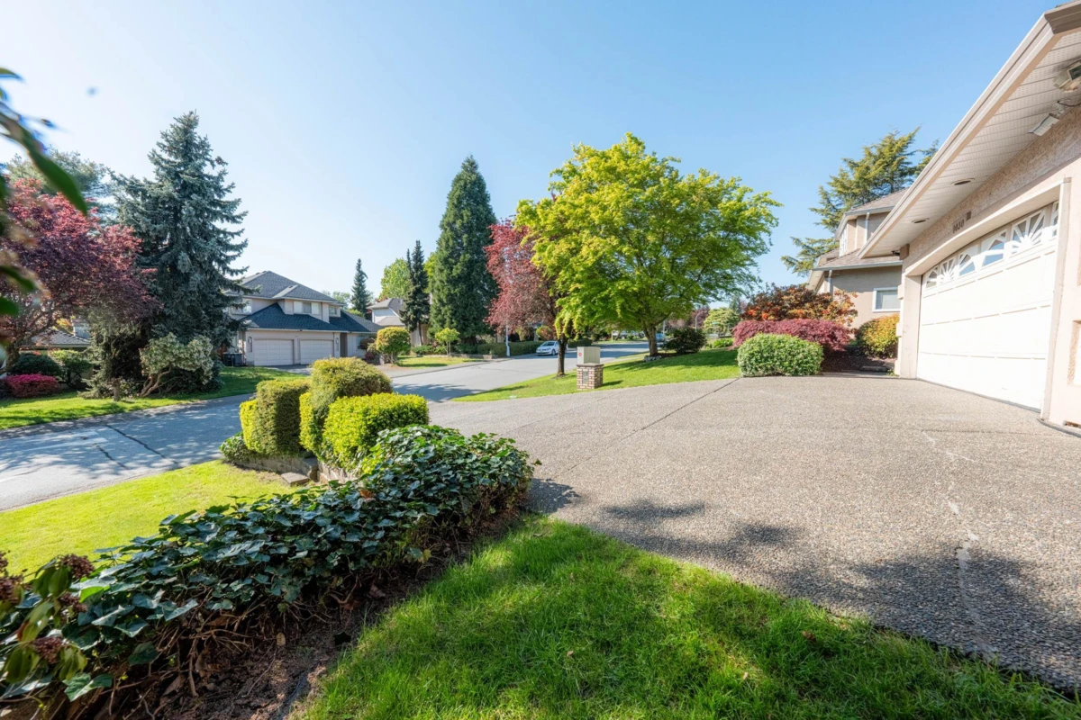 Living Room Photo of 8030 153a Street, Surrey, BC