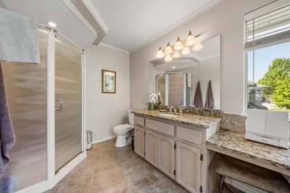 Laundry Room Photo of 8030 153a Street, Surrey, BC