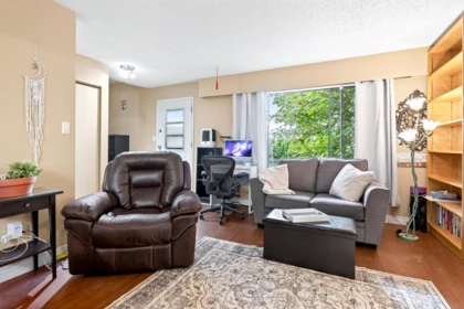 Breakfast Nook Photo of 830 Ingersoll Avenue, Coquitlam, BC